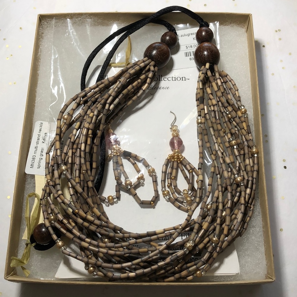 African artists set of earrings and necklace!